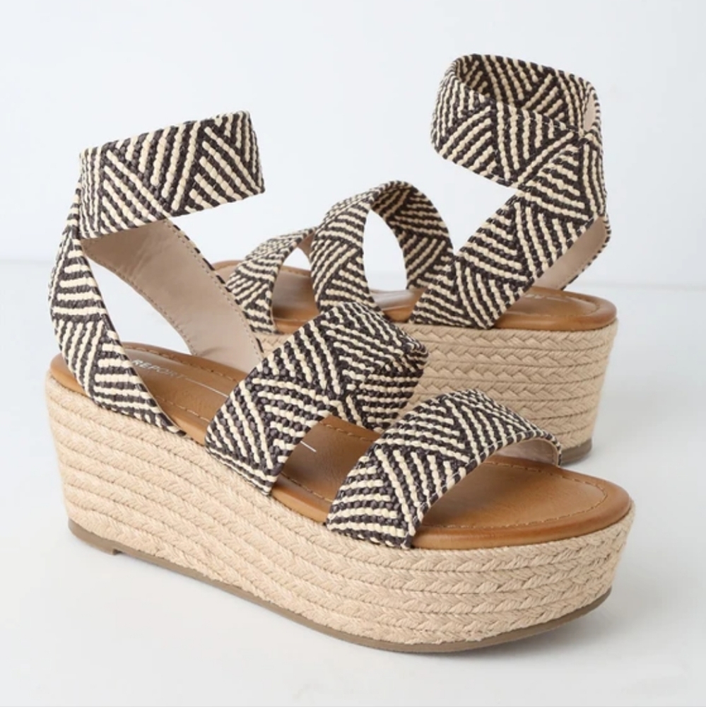 Report Marilyn Black and White Woven Platform Sandals - size 6